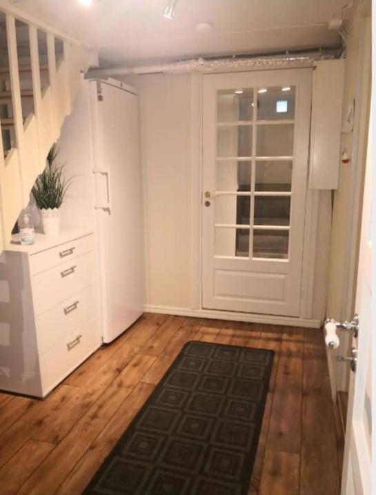 Sentral Studioleilighet Ved Stranden Og Hvalsenter Nb Ma Vaskes Etter Endt Leie Eller Betale Rengjoringshjelpen 500 Kr Andenes Exterior foto